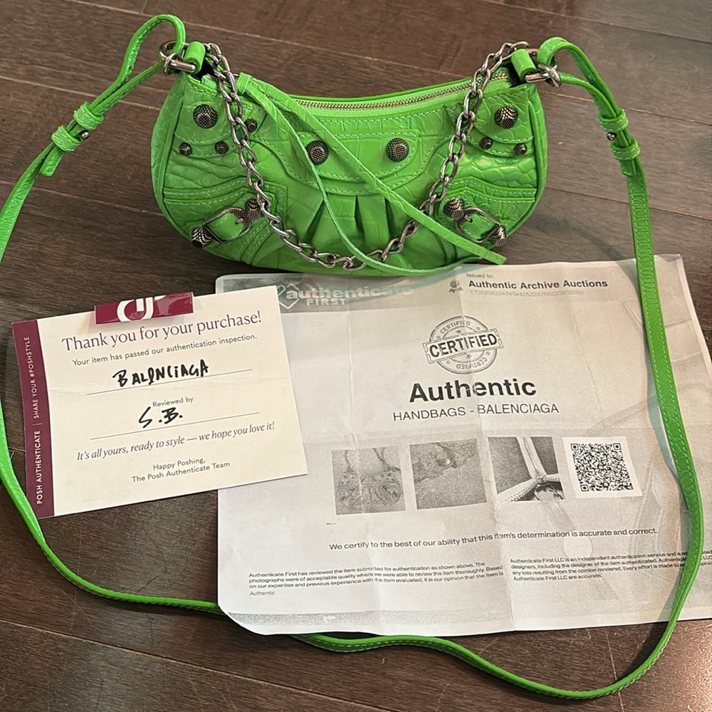 Balenciaga Le Cagole Mini Bag in Acid Green - Picture 16 of 16